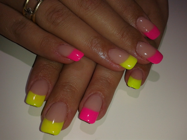 Amarillo y rosa neón | Miriam Dream nails